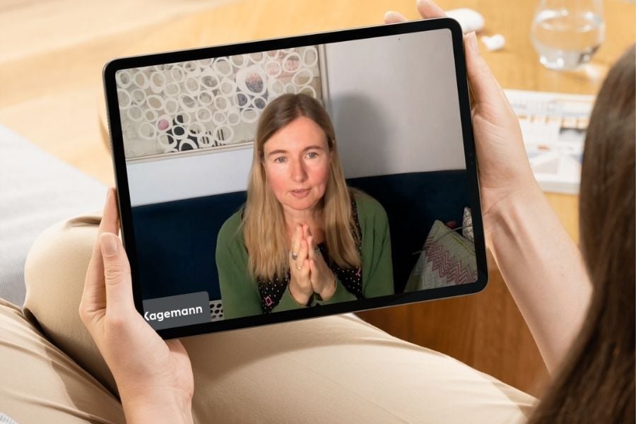 Kagemann Abstract Composition  ipad q&a mockup