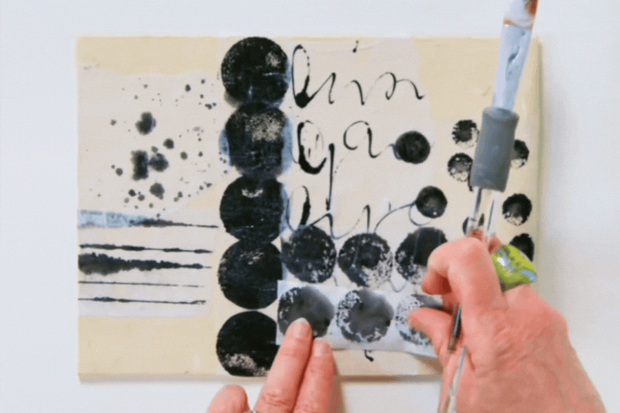 GIF of Cordula collaging using the golden rule method GIF of Cordula collaging using the golden rule method